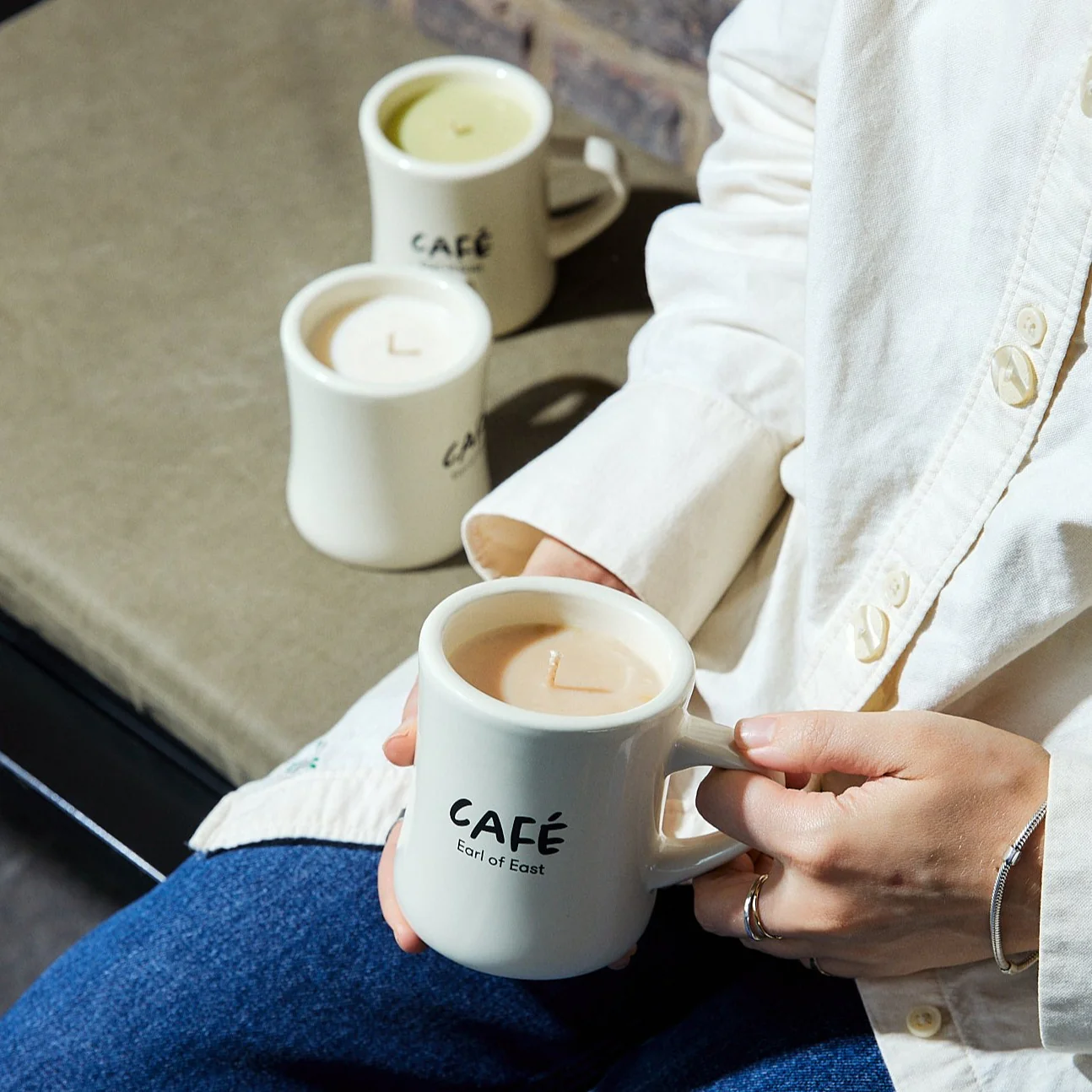 Earl of East | Soy Wax Café Candle - Americano - 300ml [11oz] - Image 3