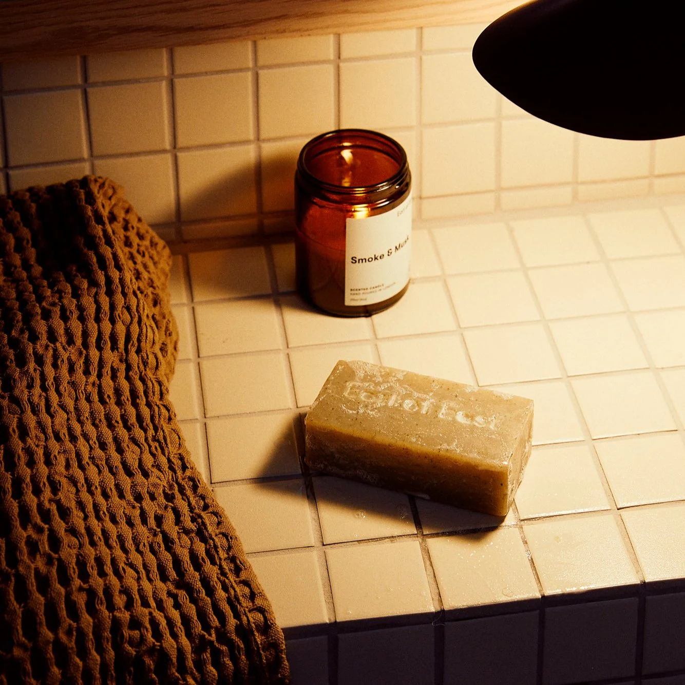 Earl of East | Cleansing Soap Bar - Smoke & Musk - 160g - Image 5