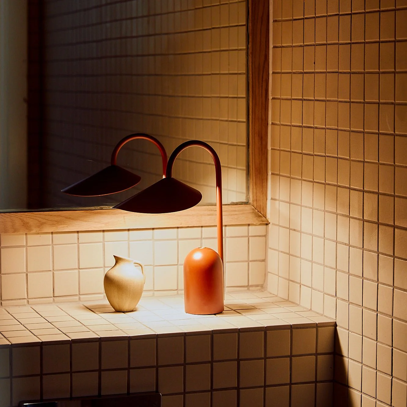 ferm LIVING | Arum Portable Lamp - Oxide Red - Image 3
