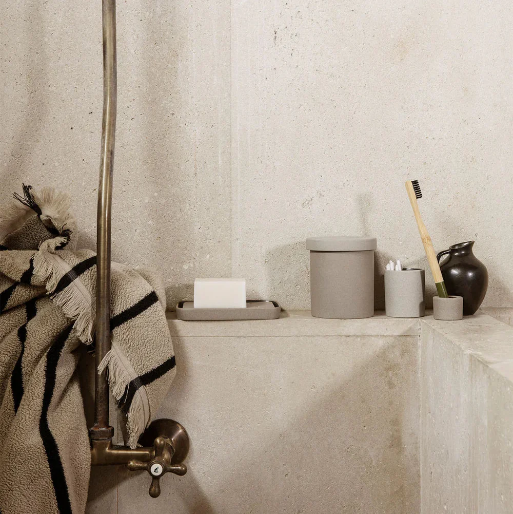 ferm LIVING | Bon Accessories Soap Tray - Sand - Image 2