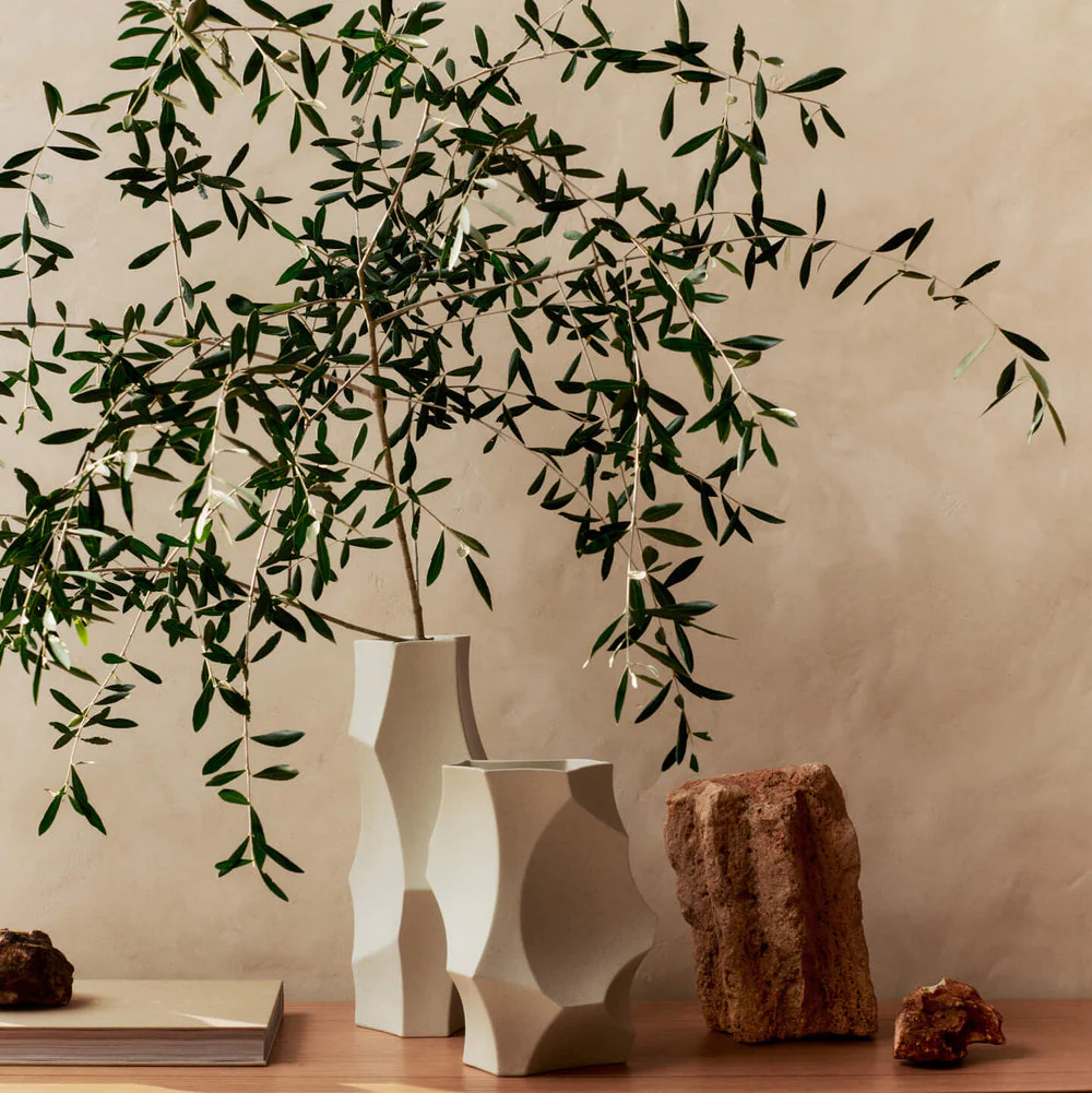 ferm LIVING | Cueva Vase - Tall - Off-white - Image 2