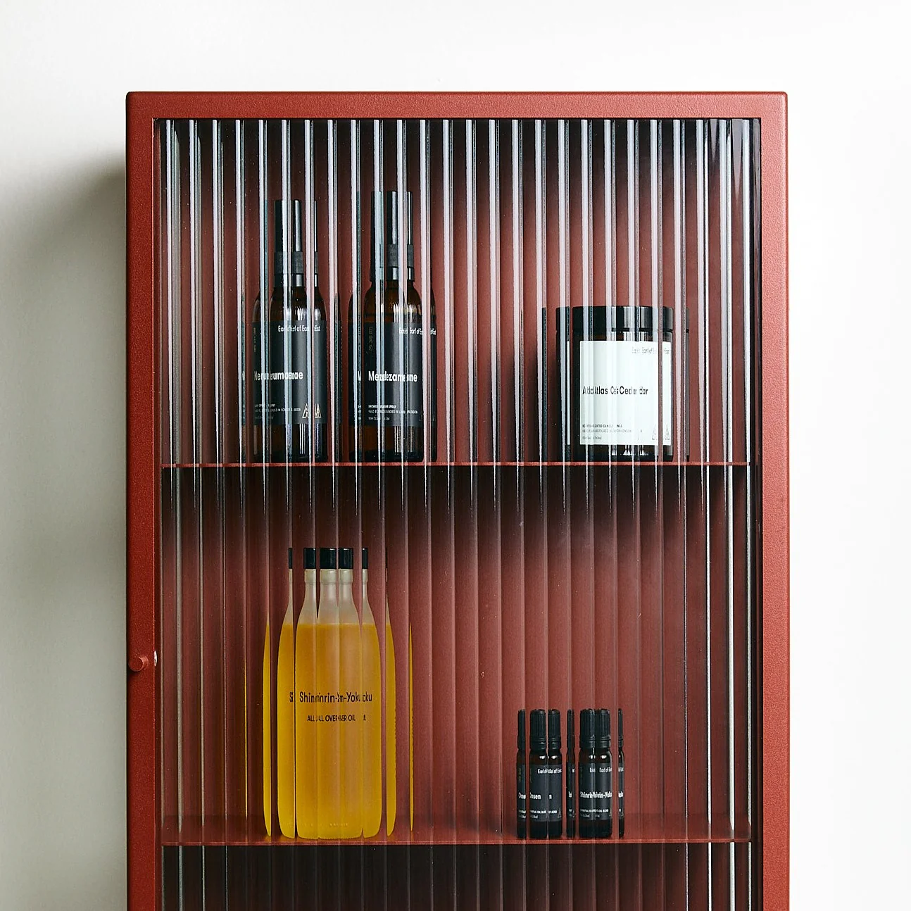 ferm LIVING | Haze Wall Cabinet - Reeded Glass - Oxide Red - Image 3