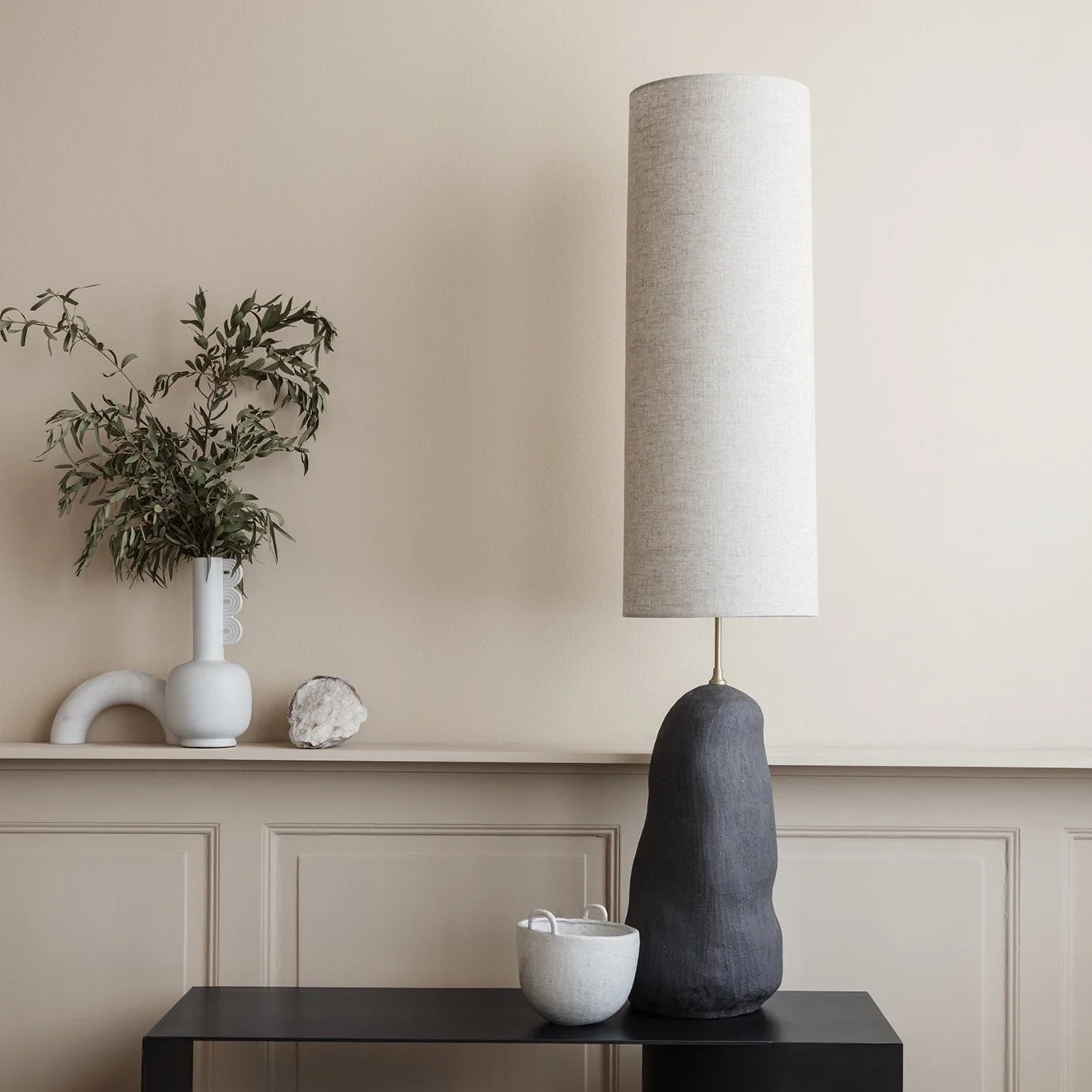 ferm LIVING | Hebe Lamp Base & Shade - Large - Dark Grey - Image 2