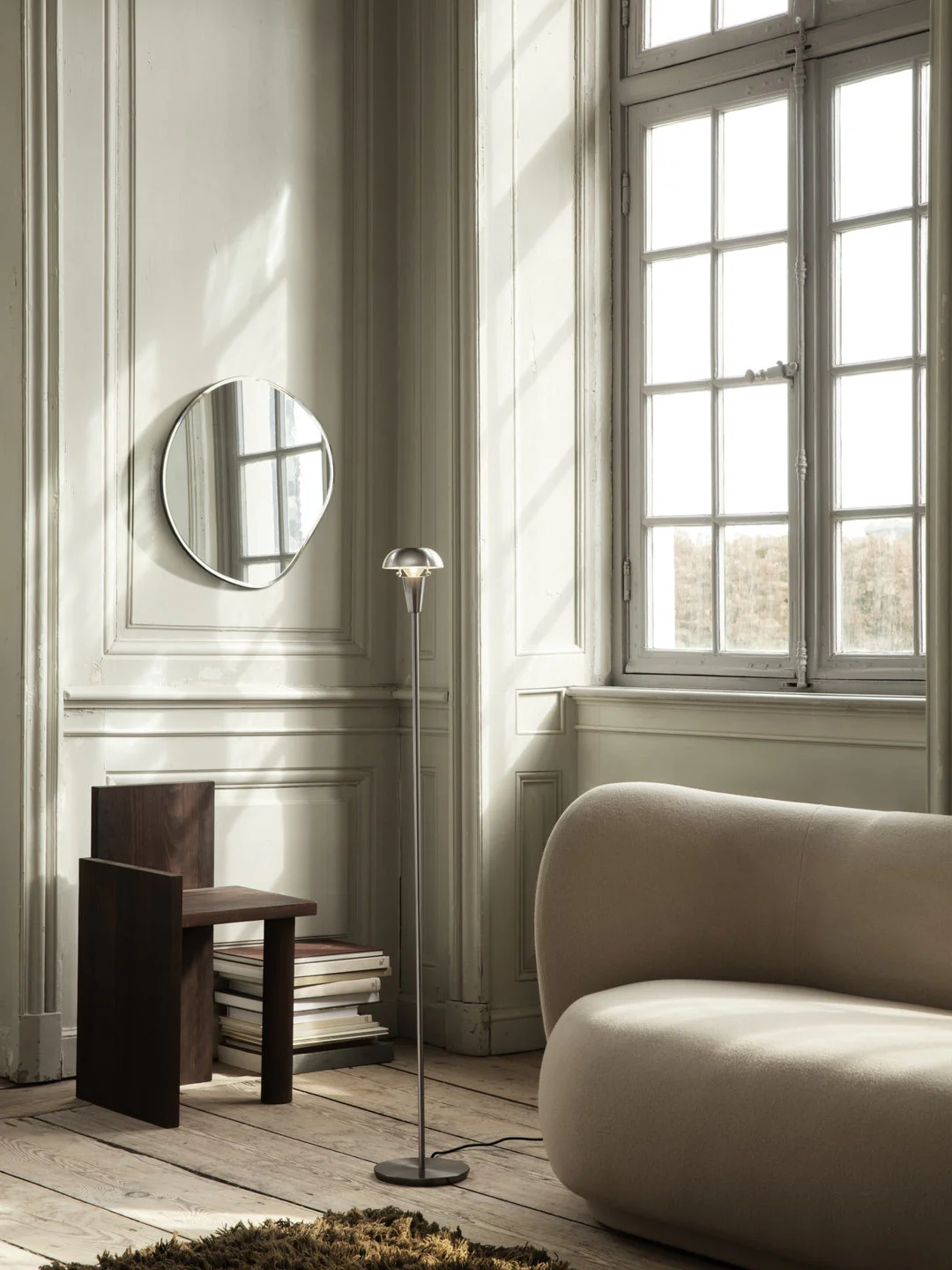 ferm LIVING | Pond Mirror - Extra Large - Brass - Image 3