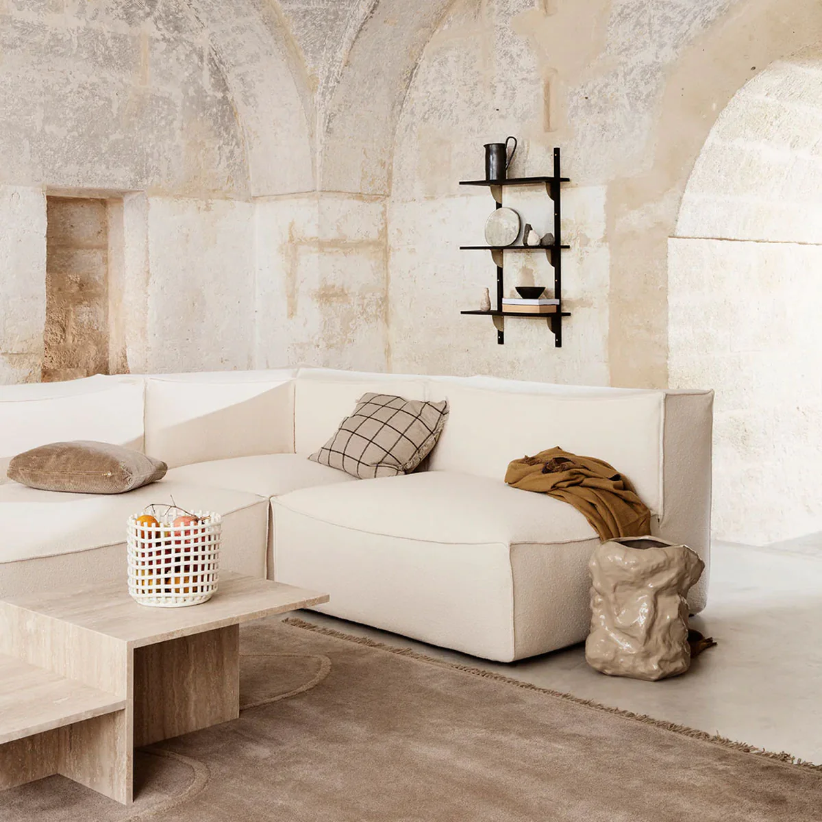 ferm LIVING | Tuck Vase - Cashmere - Image 4