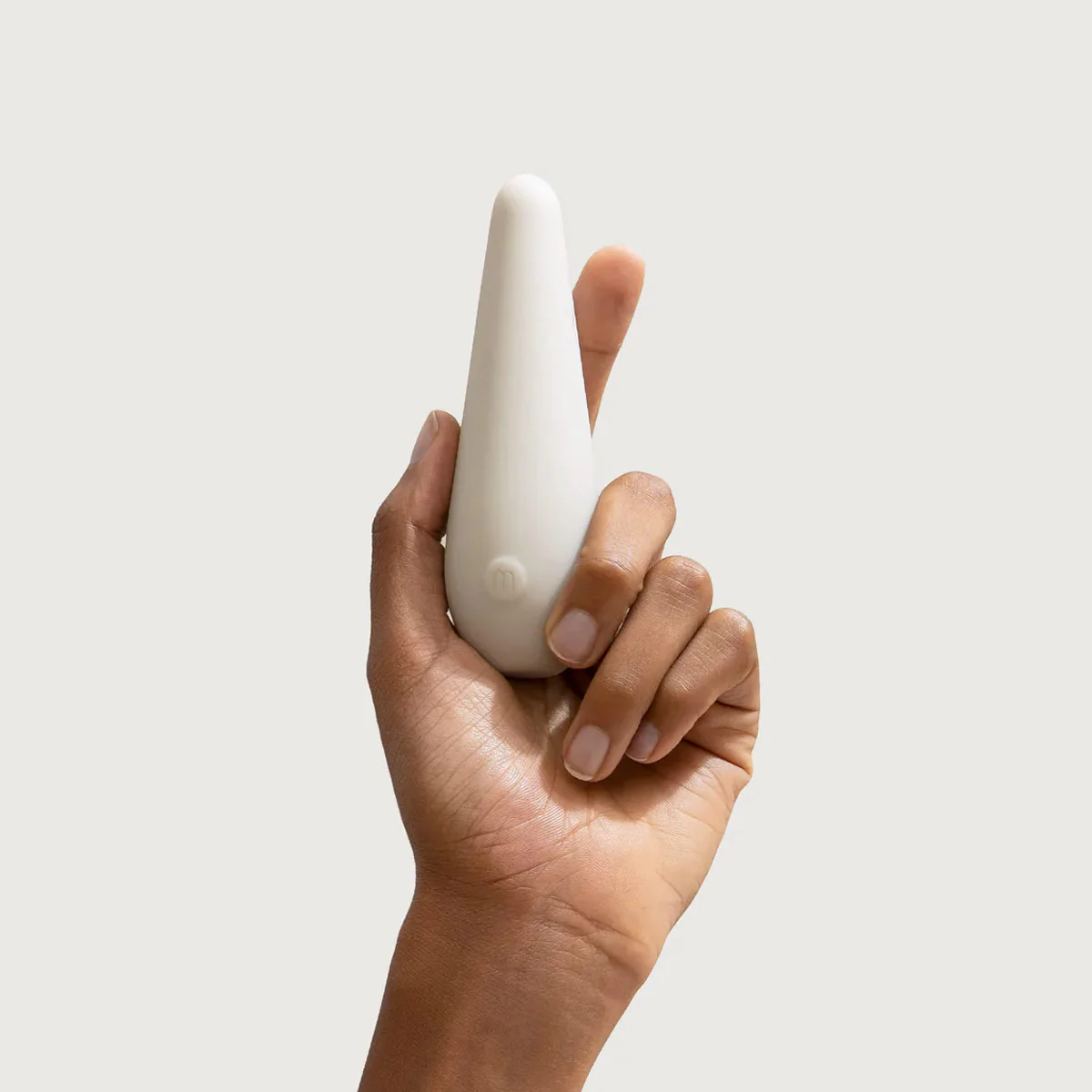 MAUDE | Vibe Personal Massager - Grey - Image 2